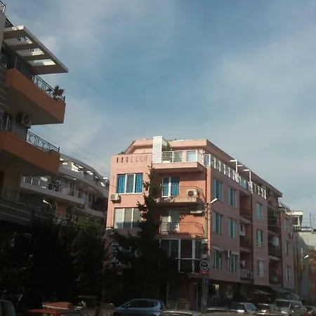 公寓 Sarafovo Laguna 布尔加斯